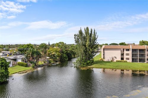 407-2711 Nw 104th Ave, Sunrise, FL, 33322-1976 | Card Image