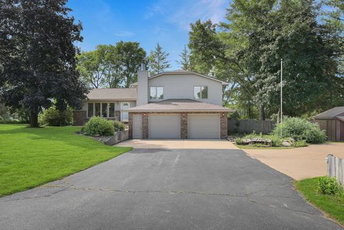 5912 Sierra Dr, Waterloo, IA, 50701-9100 | Card Image