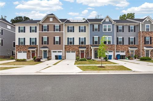 121 Fishermans Way, Poquoson, VA, 23662-1881 | Card Image