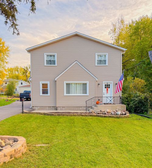 407 Elder Dr, Round Lake Park, IL, 60073-3107 | Card Image