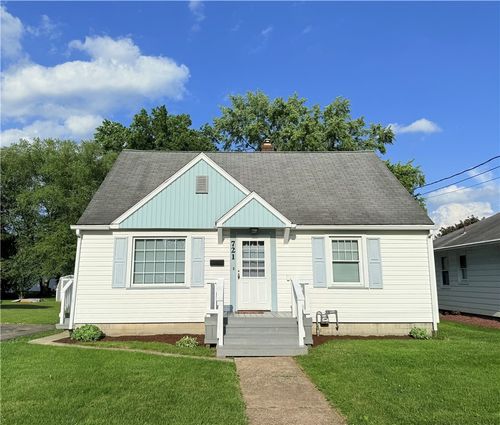 721 Tidball Ave, Grove City, PA, 16127-1447 | Card Image