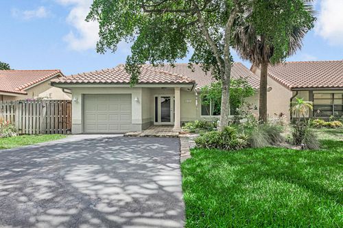 3033 Nw 95th Ave, Coral Springs, FL, 33065-1401 | Card Image