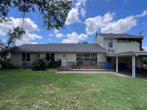 1409 Country Club Dr, PERRY, OK, 73077-2236 | Card Image