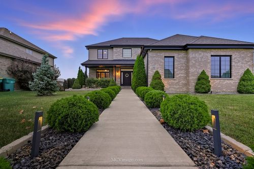 1382 Overton Dr, Lemont, IL, 60439-8545 | Card Image