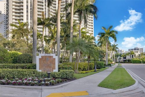 701-21205 Yacht Club Dr, Aventura, FL, 33180-4051 | Card Image
