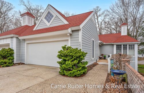 16919 Landing Ln, Spring Lake, MI, 49456-2610 | Card Image