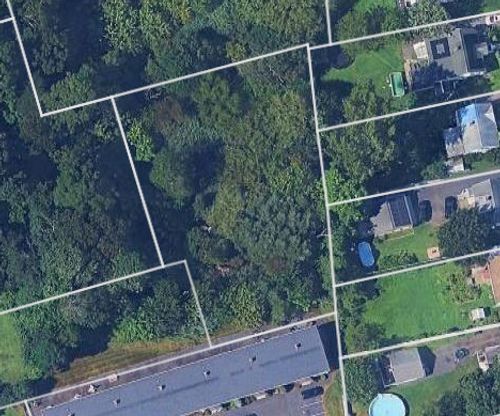 r-307R Washington Ave, West Haven, CT, 06516-5328 | Card Image