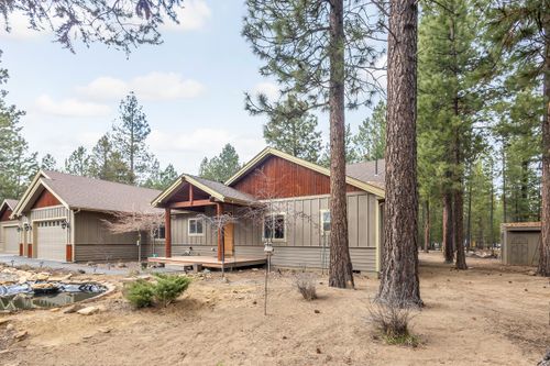 15784 Lava Dr, La Pine, OR, 97739-9908 | Card Image