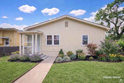 423 W 12th St, Junction City, KS, 66441-2246 | Card Image
