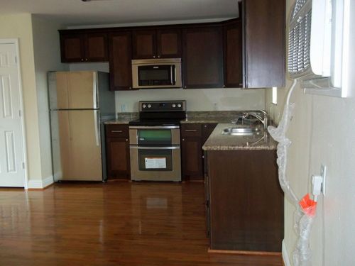 401 Willard St, Houston, TX, 77006-2145 | Card Image