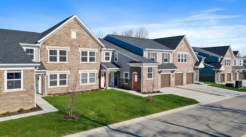 12-303-556 Foxhill Dr, Crescent Springs, KY, 41017-1578 | Card Image