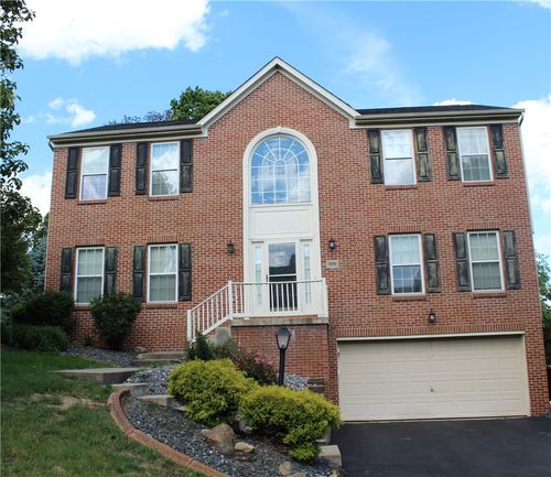 165 Hunters Run Dr, Coraopolis, PA, 15108-9769 | Card Image