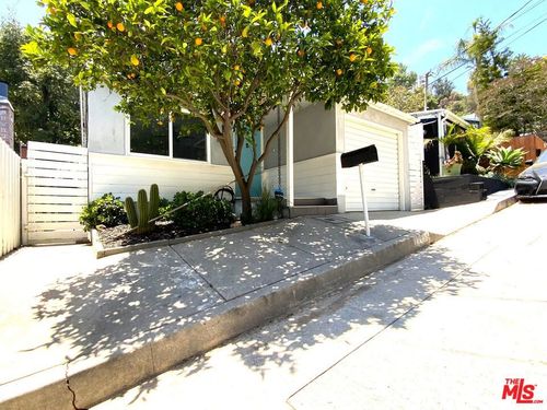 8462 Kirkwood Drive, Los Angeles, CA, 90046 | Card Image