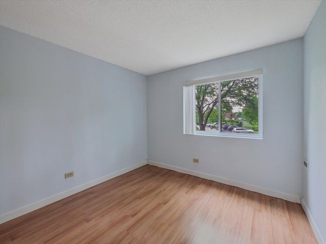 APT-202 - 5600 Astor Ln, Condo with 2 bedrooms, 1 bathrooms and 2 parking in Rolling Meadows IL | Image 11