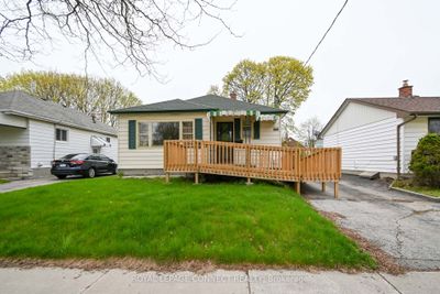 219 Greenwood Ave, House other with 3 bedrooms, 2 bathrooms and 3 parking in Oshawa ON | Image 1