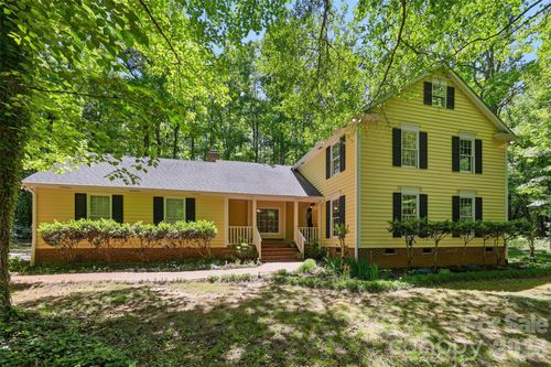 109 Fairway Dr, FORT MILL, SC, 29715-9747 | Card Image