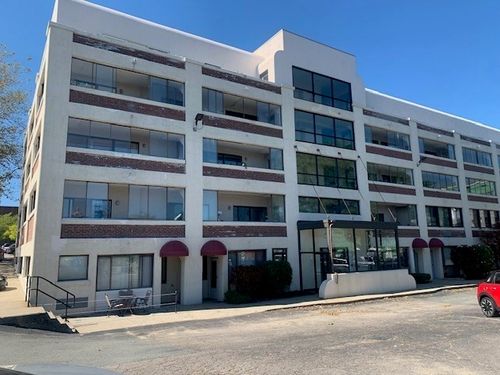 apt-206-26 S Water St, New Bedford, MA, 02740-7271 | Card Image