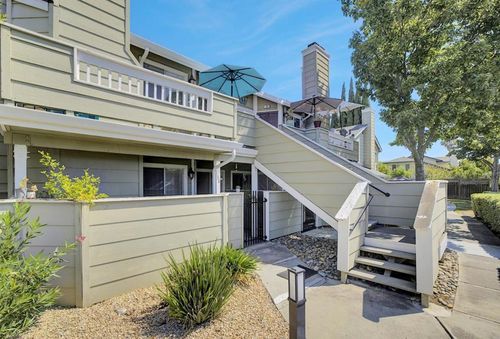 40 Cherry Crest Ln, San Jose, CA, 95136-3600 | Card Image
