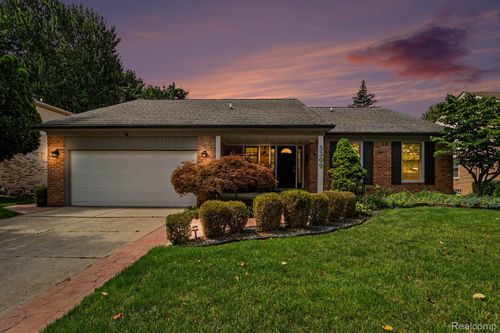 5309 Orchard Crest Dr, Troy, MI, 48085-3481 | Card Image