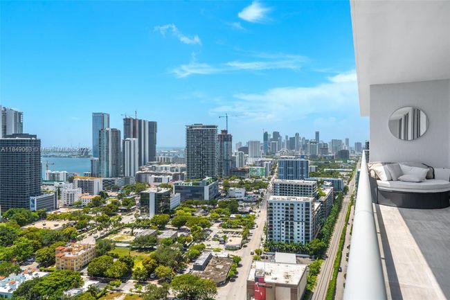 PH207 - 3470 E Coast Ave, Condo with 3 bedrooms, 3 bathrooms and null parking in MIAMI FL | Image 60
