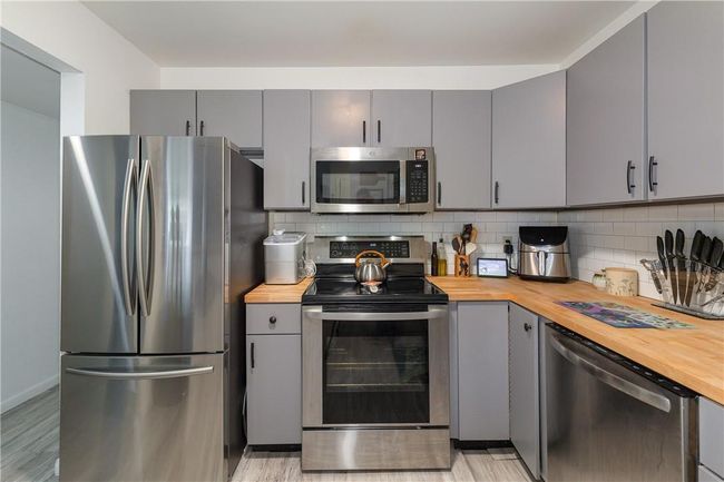 4005 Deer Path, Condo with 2 bedrooms, 1 bathrooms and null parking in Poughkeepsie NY | Image 6