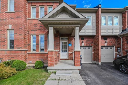 105 Sky Harbour Dr, Brampton, ON, L6Y2Z7 | Card Image