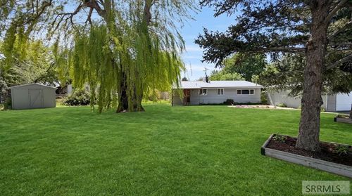 655 James Pl, Idaho Falls, ID, 83401-3012 | Card Image