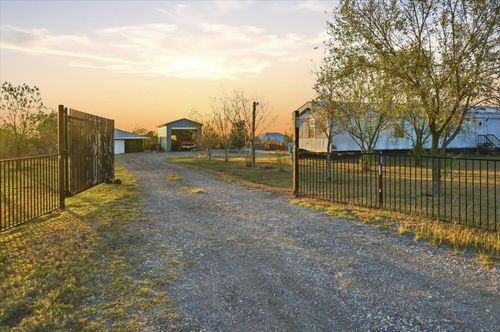 675 Highland Ranch Way, Dale, TX, 78616-3395 | Card Image