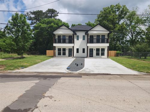 a-2651 Beaumont Ave, Liberty, TX, 77575-5905 | Card Image