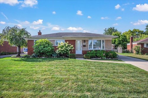 13814 Irvington Drive, Warren, MI, 48088 | Card Image