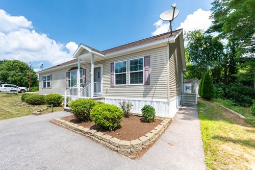 2 Hawthorne Ln, Nashua, NH, 03062-1109 | Card Image
