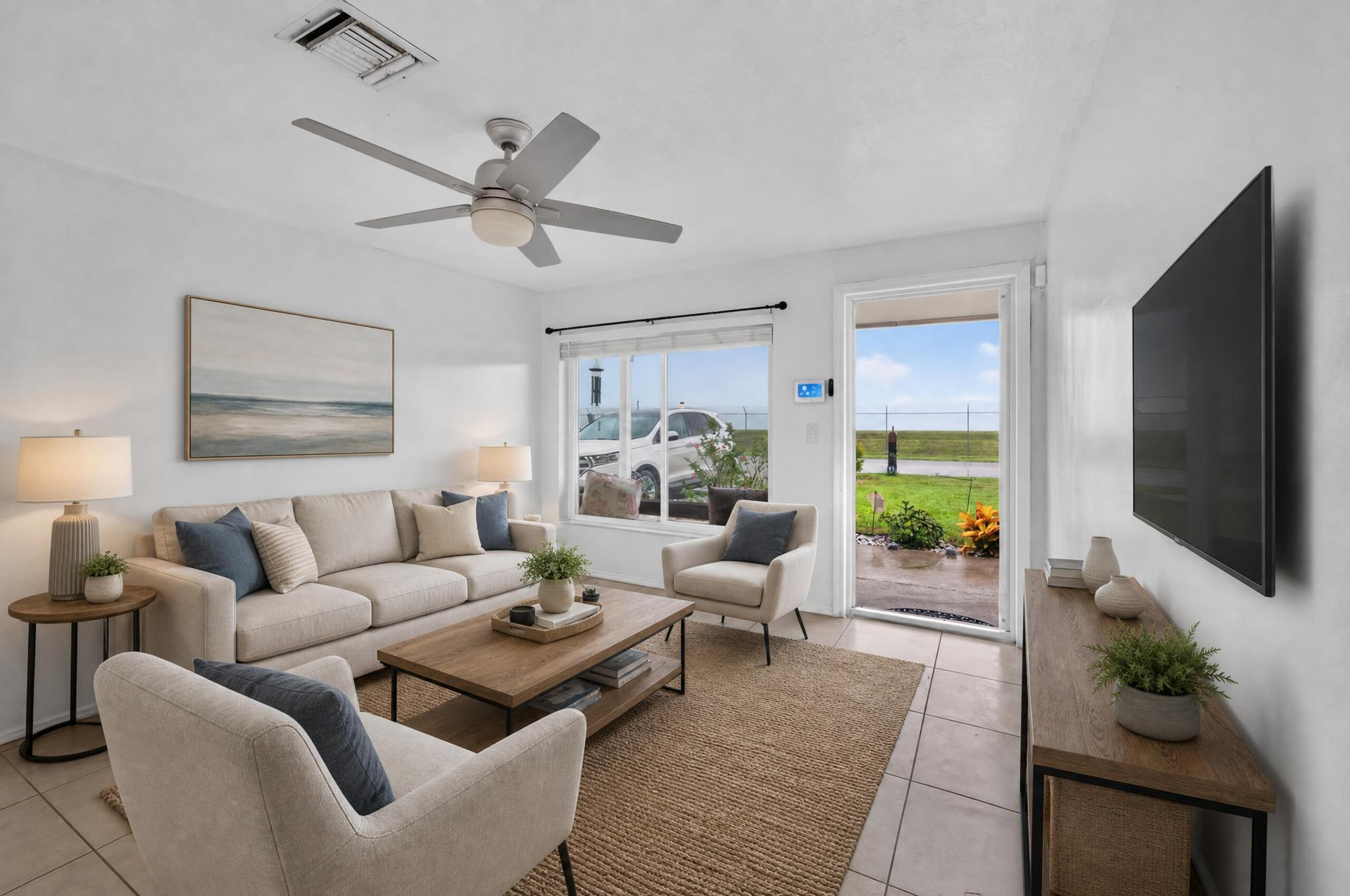 Residential Lease in Hollywood 5
