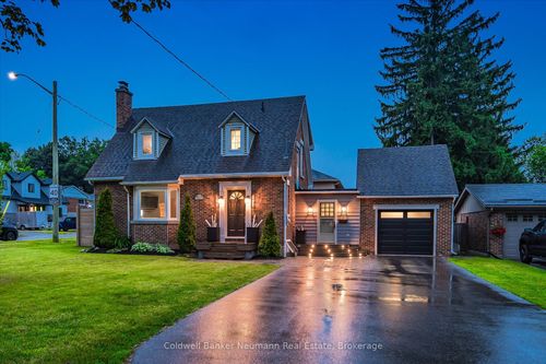 331 Main St, Cambridge, ON, N1R1Y4 | Card Image