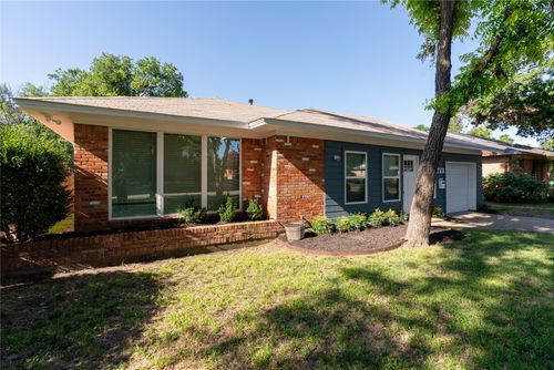 713 Nottingham Dr, Richardson, TX, 75080-6006 | Card Image
