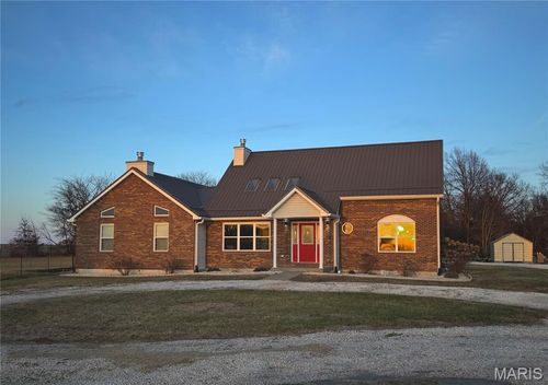 21505 Highway 61, Bowling Green, MO, 63334-4311 | Card Image