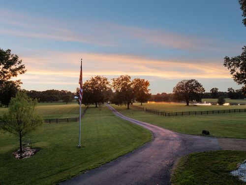 6040 S Mount Juliet Rd, Hermitage, TN, 37076-4001 | Card Image