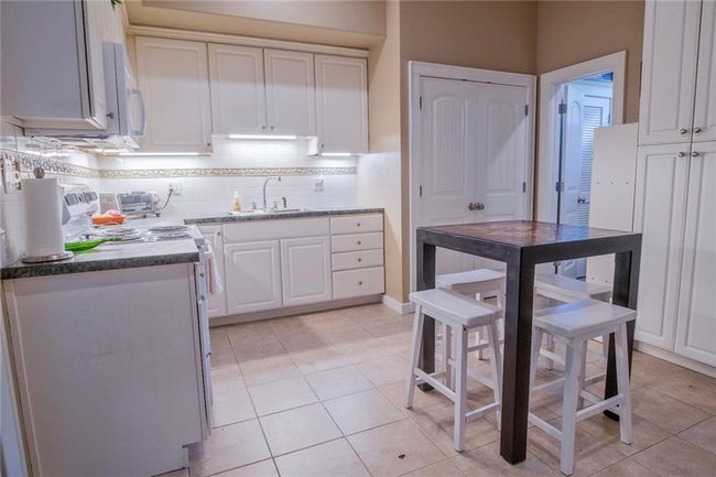 888 N 1928 Th Rd, House other with 3 bedrooms, 3 bathrooms and null parking in Lecompton KS | Image 17
