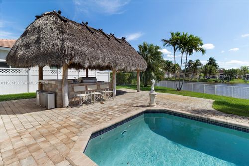2327 Nw 187th Ave, Pembroke Pines, FL, 33029-5307 | Card Image