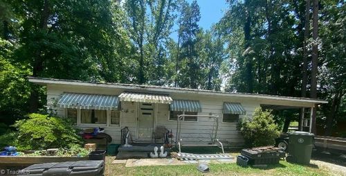 105 Trexler Ave, Thomasville, NC, 27360-5535 | Card Image