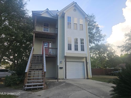 1703 Resca De La Palma St, Pascagoula, MS, 39567-6526 | Card Image