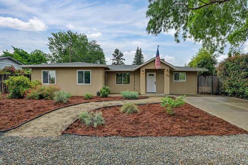 7330 Saint John Way, Orangevale, CA, 95662 | Card Image