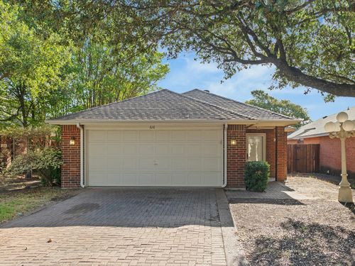 616 Renaissance Pl, Cedar Hill, TX, 75104-1766 | Card Image