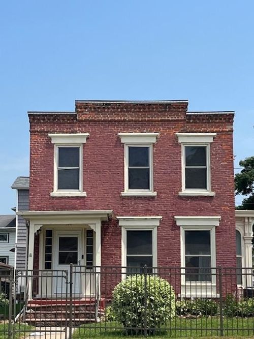 306 W James St, Columbus, WI, 53925-1573 | Card Image