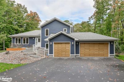 215 Forest Glen Dr, House other with 3 bedrooms, 2 bathrooms and 8 parking in Gravenhurst ON | Image 2