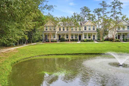 233 Bennett Ln, Summerville, SC, 29483-5423 | Card Image