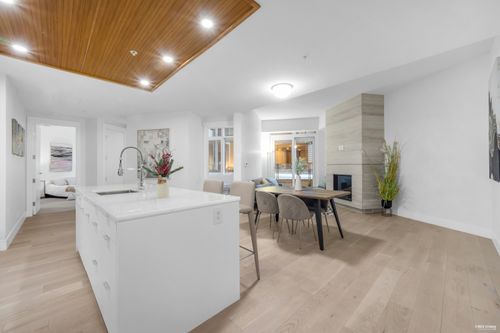 101-6699 Nelson Ave, West Vancouver, BC, V7W2B2 | Card Image