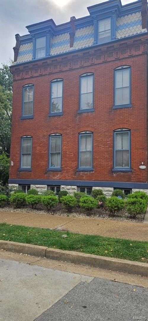1226 Victor St, Saint Louis, MO, 63104-4326 | Card Image