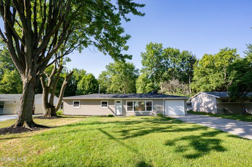 217 Glenwood Dr, Defiance, OH, 43512-3313 | Card Image