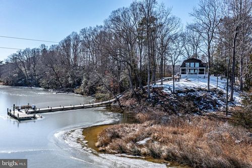 640 Meshachs Ln, Heathsville, VA, 22473-4719 | Card Image