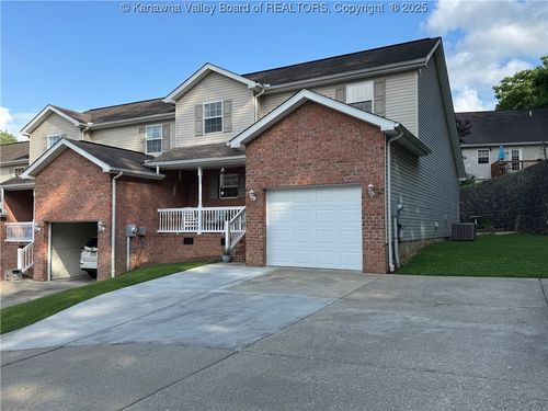 19 Moonlight Dr, Elkview, WV, 25071-9791 | Card Image